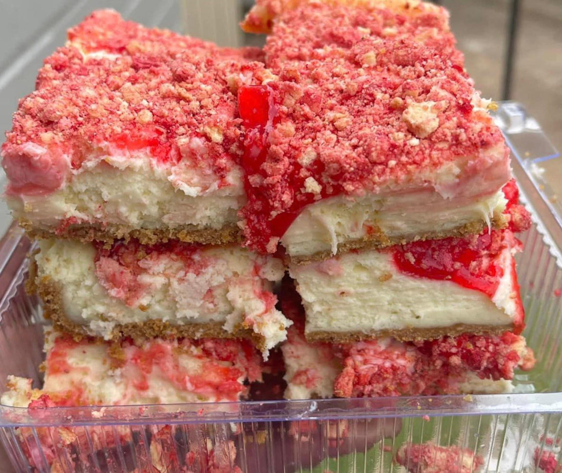 Strawberry Crunch Cheesecake Bites Recipe🍰🍓