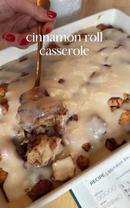 Easy Cinnamon Roll Casserole Recipe (Christmas Morning Breakfast Bake)