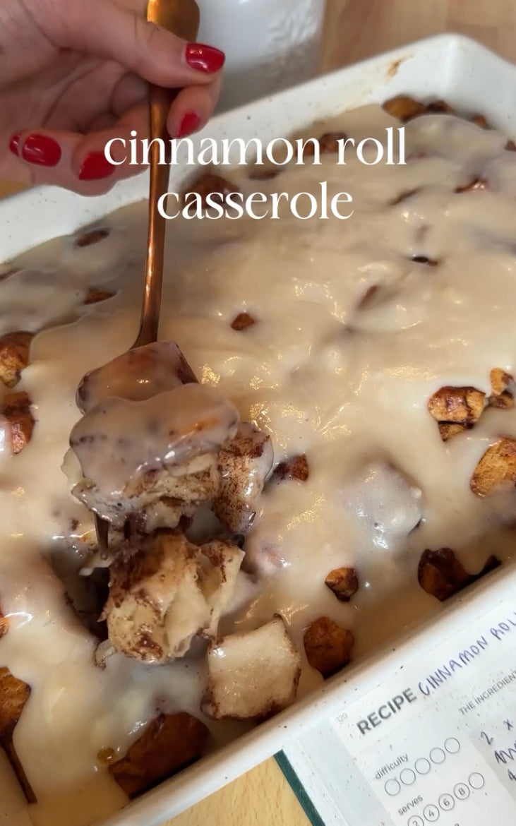 Easy Cinnamon Roll Casserole Recipe (Christmas Morning Breakfast Bake)
