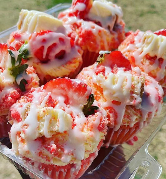 Strawberry Crunch Cupcakes