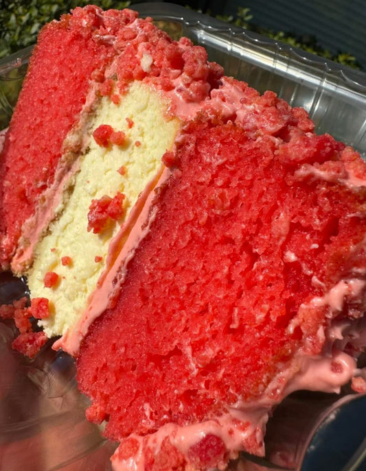 Strawberry Crunch Layer Cheesecake Cake Recipe