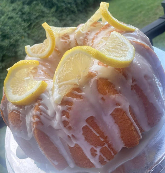 Best Lemon Cream Cheese Pound Cake Recipe | Summer Lemon Dessert