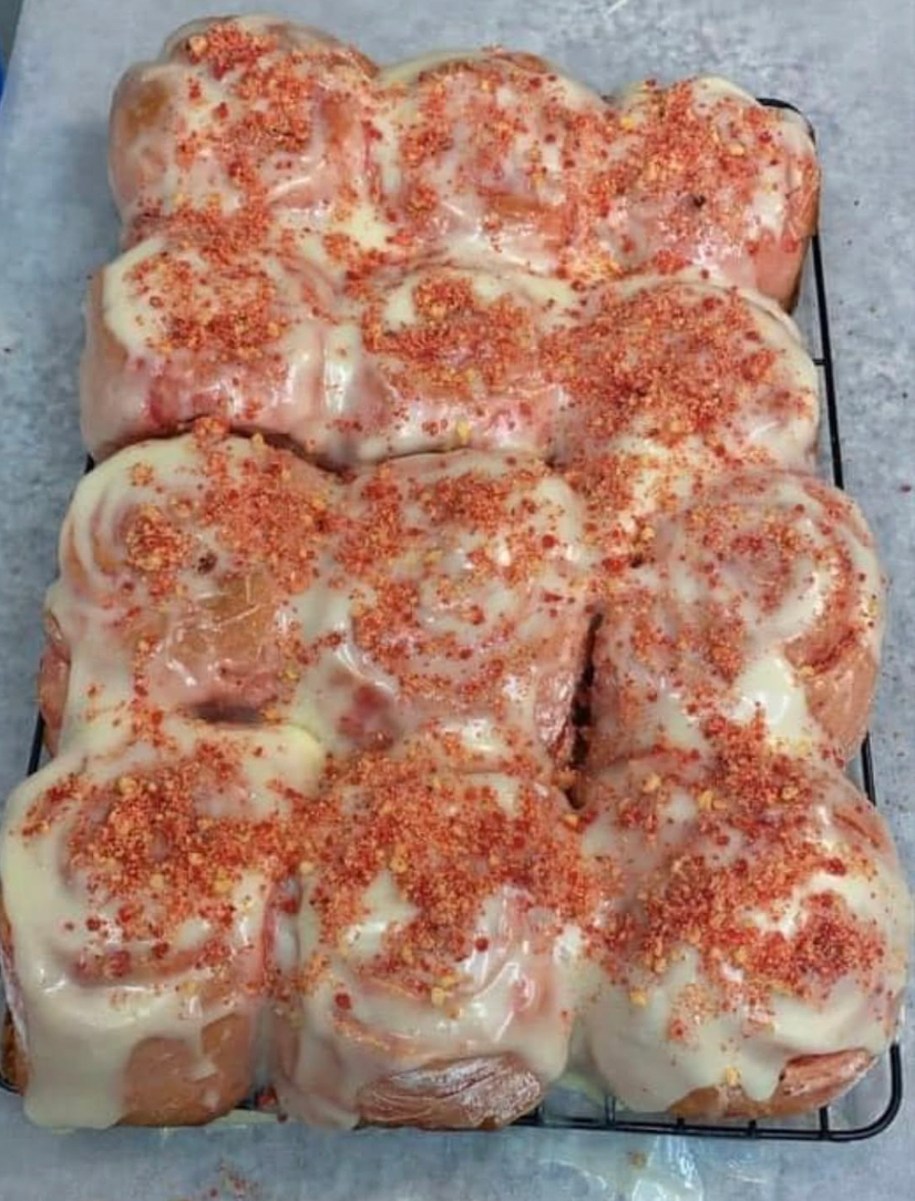 Strawberry Cheesecake Cinnamon Rolls Recipe